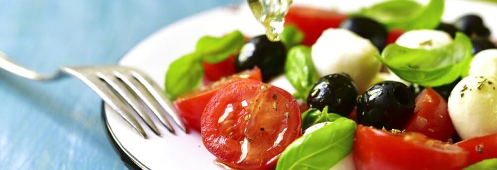 Vegetable salad is part of the Mediterranean diet.