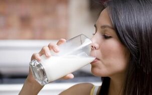 Diet menus to drink include low-fat milk